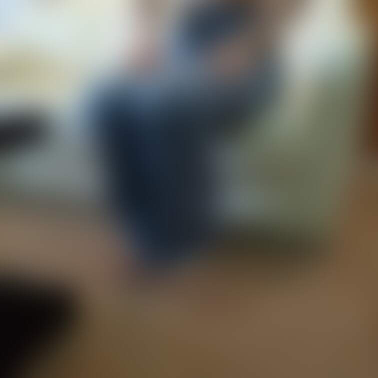 EMODAハイウエストフレアを着用した写真です。