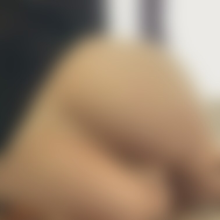 初投稿です。むらむらしすぎて買ったTバックの後ろ姿。Twitterにも載せたけどきっと埋もれてます。有料プランにはずらし