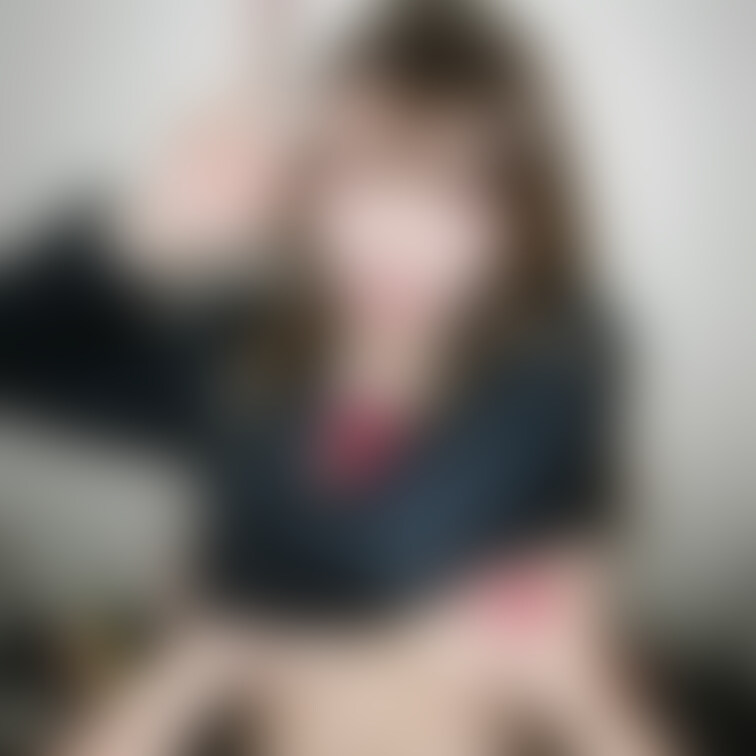 制服からこぼれる下乳がエロすぎ💞
な〇/21才/大学生/ドM/彼氏持ち