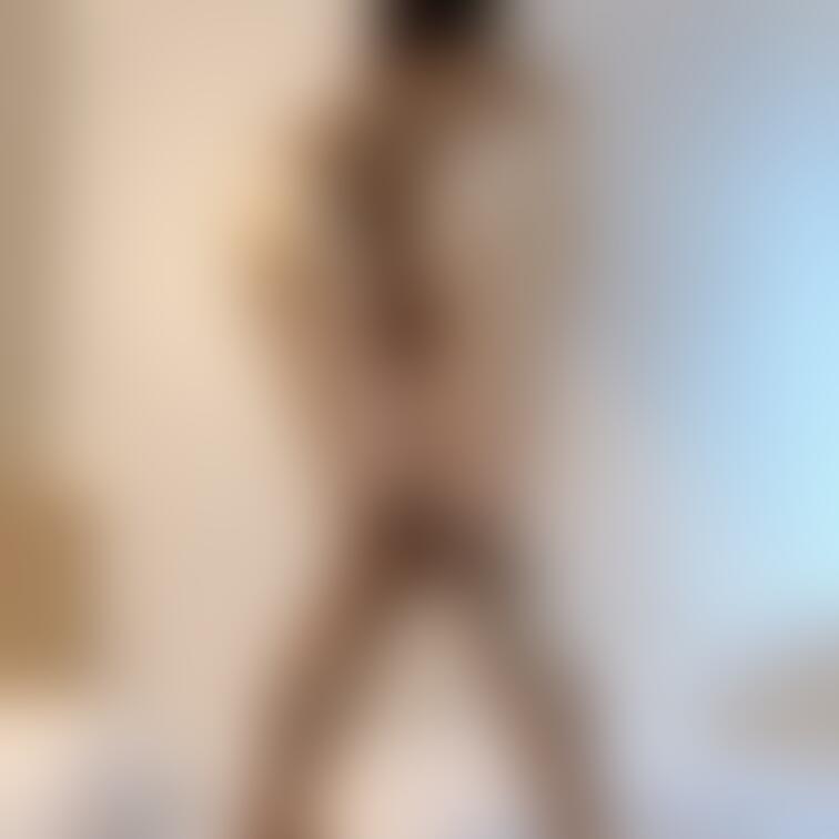 おちり🍑攻め〜〜〜❣️
今日は新調した豹柄コスのお披露目程度に🥰
よく見てね😉❤️
