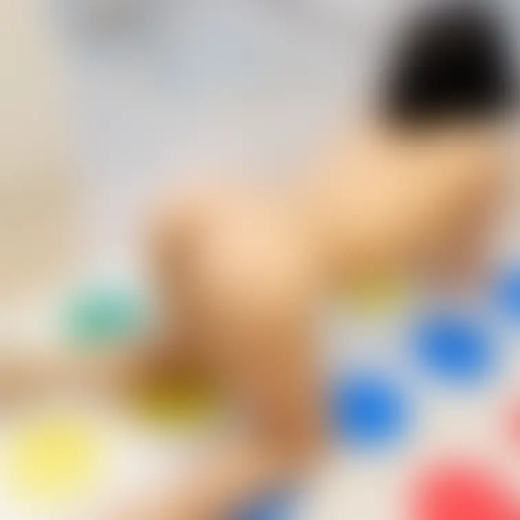 りんの個人撮影。アナル丸出しバックポーズを極小モザイクで。けっこうこの日はいろんなポーズしてくれました。

セクシー