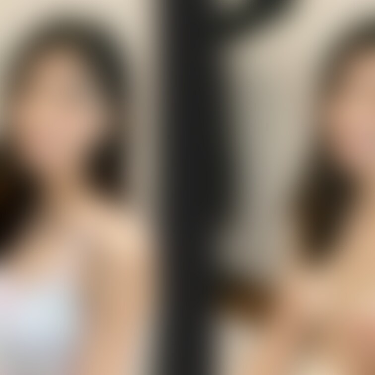 着衣と脱衣を並べた画像です。画像№800