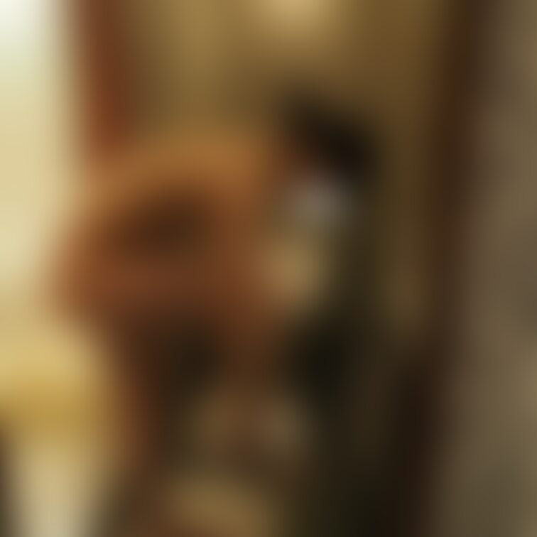 オフ会参加の一般女性をホテルに連れ出して撮ってみたシリーズ。お風呂上がりのなんとも無防備な姿です。