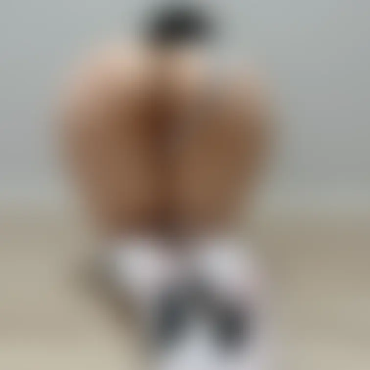 下からの角度で見るのも好き？