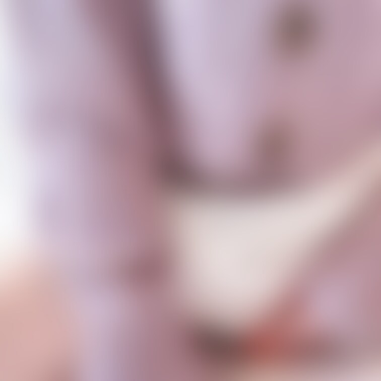 押さえつけるようにするのも気持ちよかった🥺
動画撮ってたから上手く撮れてたら投稿するかも💓
