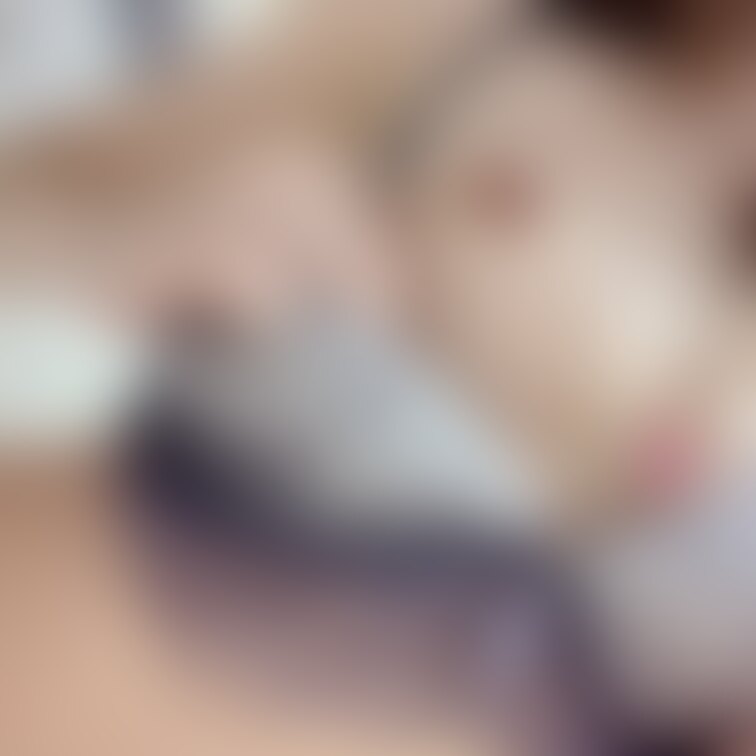 😋Smileぷらん😋

ひらひらブラとあめぱい💞
なにもしてないのにすぐ乳首勃っちゃうの🥺