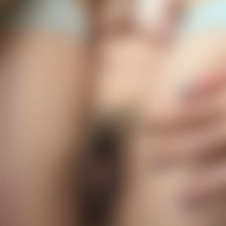 激推しプラン限定の、ドアップ全裸でみるくのいやらしいところ全てをくっきり映し出してみました‥💓
脱いで見せる…💓