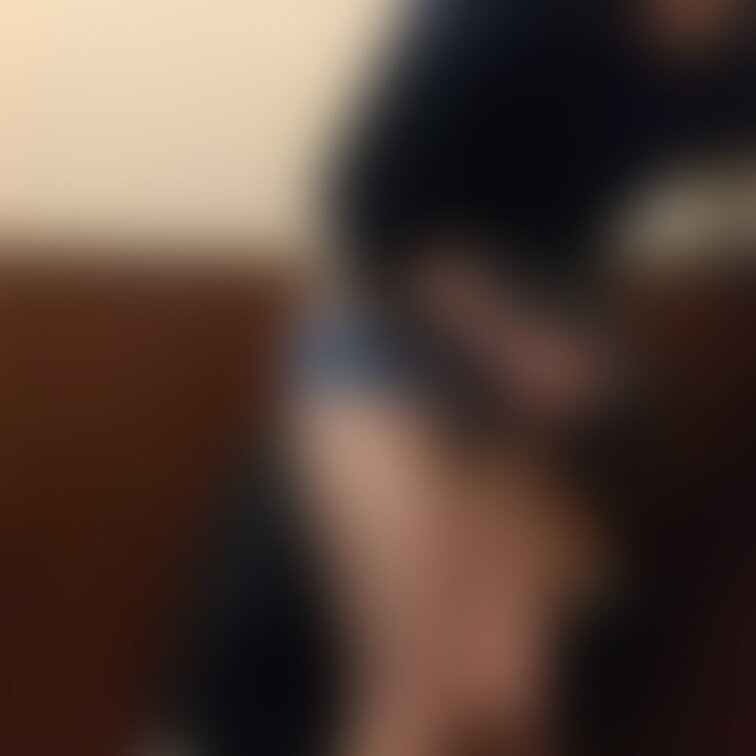 ネカフェでの悪友との情事をご覧下さい。