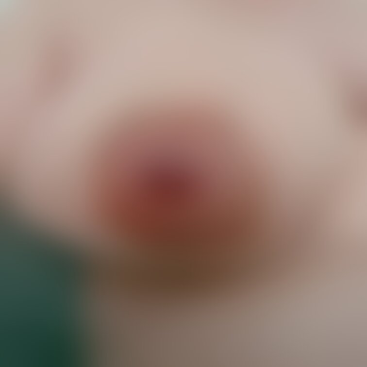 お湯に浮いてます…