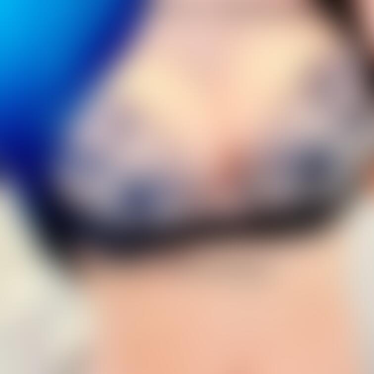 寝坊して朝バタバタだった😭
○○○も学校なのに起きてないっていうね😅
メイクして飲まず食べずで家出てなんとか仕事は間