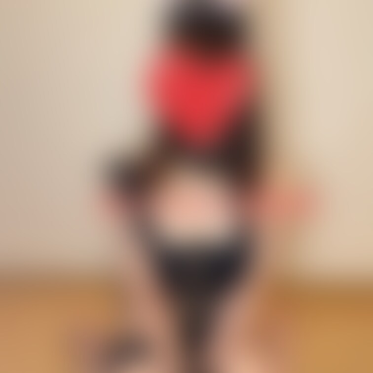 前のコスの続き!
次はおしりとかのせる🥺
