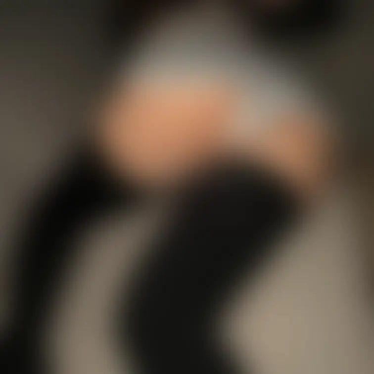 昨日は嫁も家にいたからイタズラするのは、
辞めておこうと思ったけど、リビングにパンツ丸見えでクソガキ寝てたから我慢でき