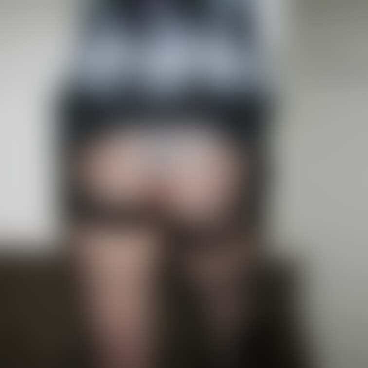【OLコスプレ 公開オナニーチャット】シリーズ
お試しプラン限定ver②
男性に自慢?のお尻を見せる妻。