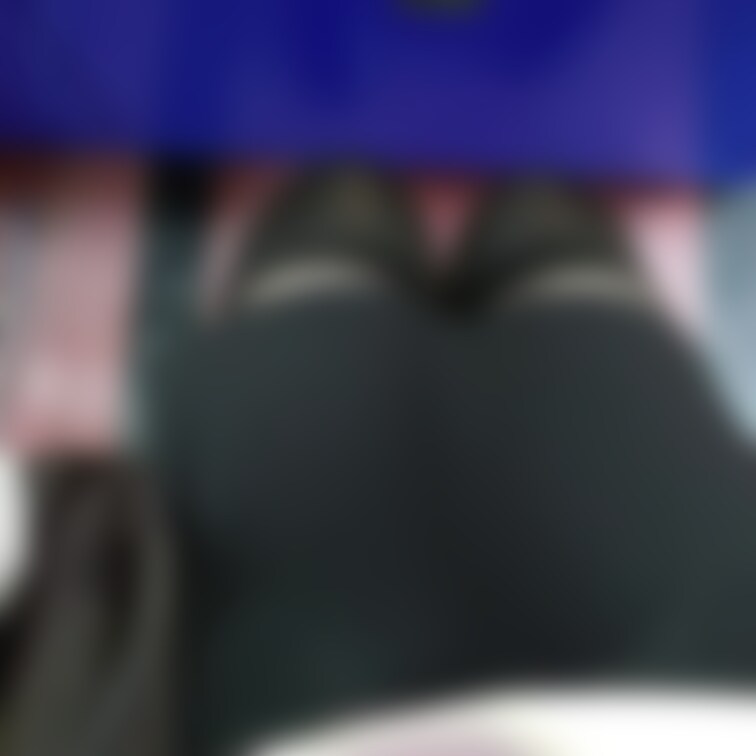 おはよー♡
ゲームセンターに下見しに行ったときにちょっとだけパンチラしたやつ＊。
前におじさんいたんだけど映ってなか