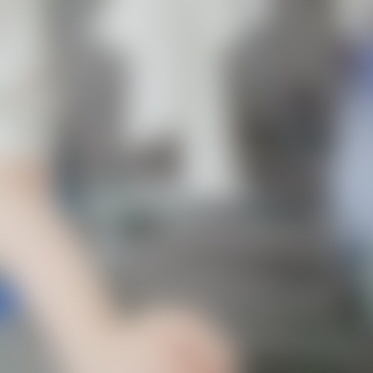 バスの中でスカート捲って写真撮った、次はタイツない時に撮りたいなあ