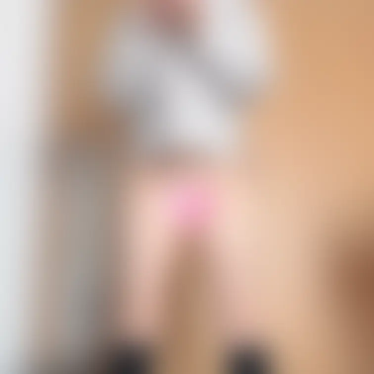 えっ！立ってみろって⁉️🤭
ちょっとお間抜けじゃない⁉️😂💕
えぇ〜ハイソックスがえっちい⁉️💕
半裸族みたい🤭w