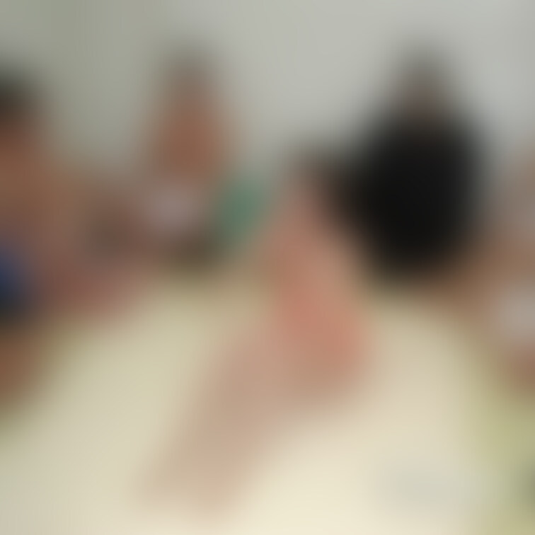 エッチは身体と身体のコミュニケーション！
だからみんなとエッチを楽しみたい！と、8人の男性と複数プレーを楽しんだ「かり