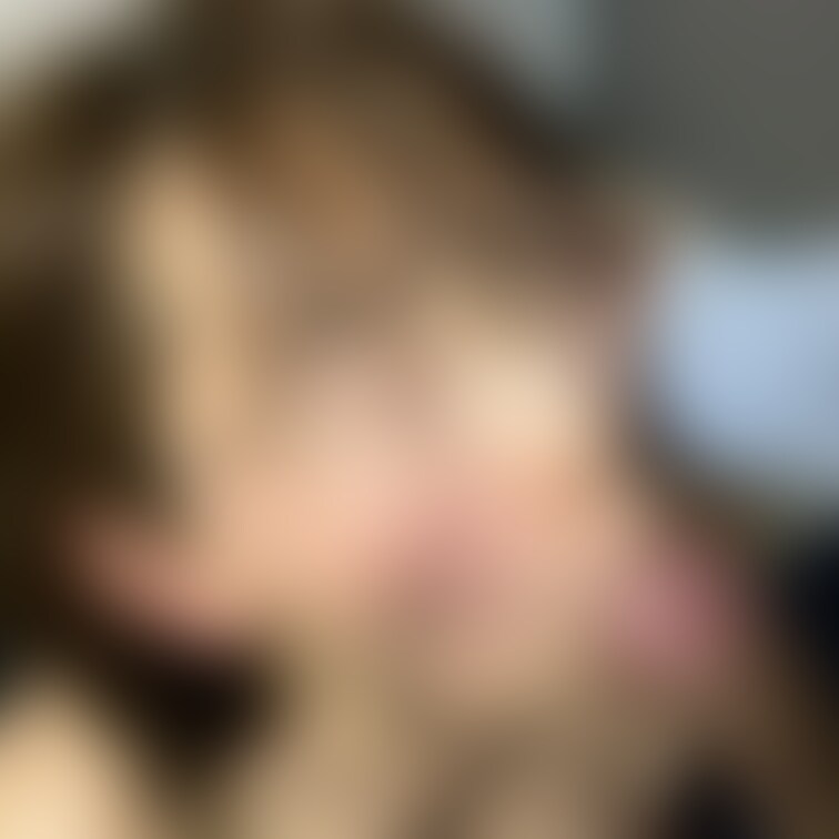 動画のスクショのお気に入りの一枚をこちらで公開!
ほっぺたをへこませておちんぽを気持ちよくする最適な形になっていてかわ