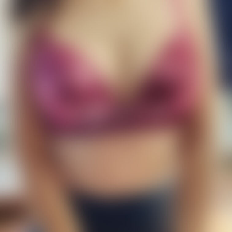 クリスマスが終わるとあっという間に年越しだね…
もっとえっちなコスプレしたかったな…
人妻ですけどもっとわたしで抜い