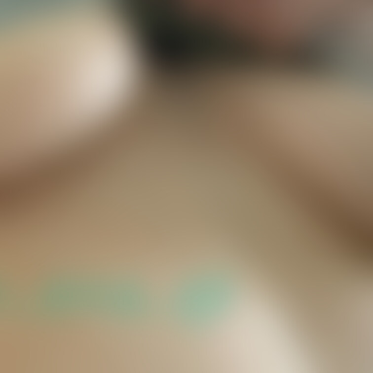 下の乳♡