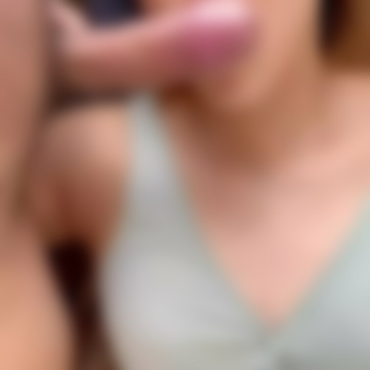 節分なので恵方巻きを頬張らせました👹♡