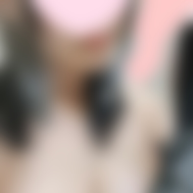 可愛い妻のおパンツ自撮り💘
パンツ持って自撮りするの何度考えてもエロい、、、🥰