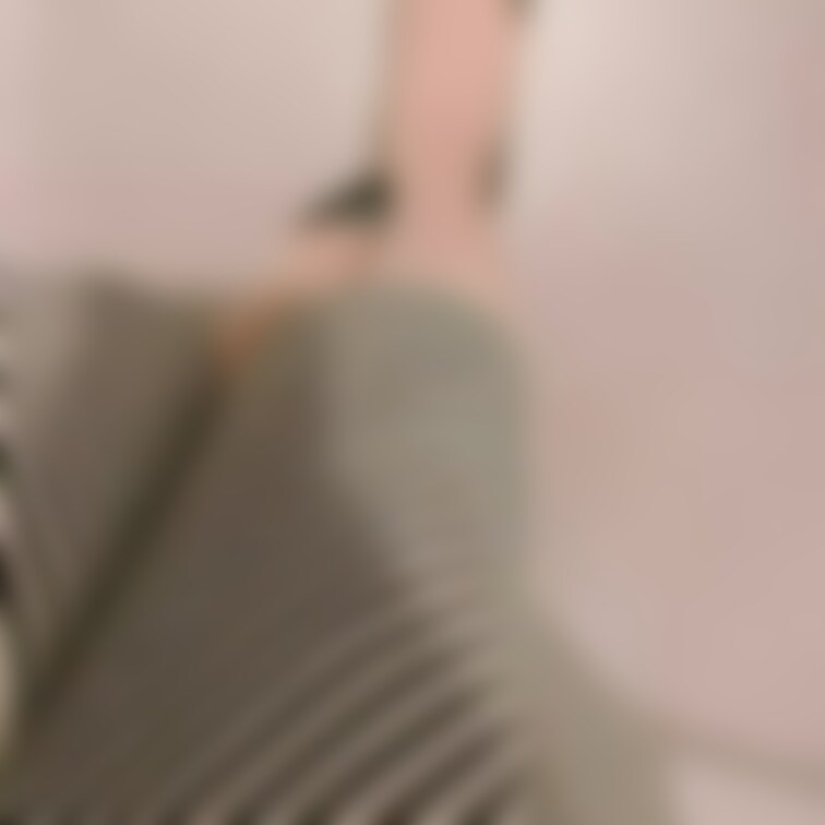 太もも🦵好き？
やっぱり足裏かな？