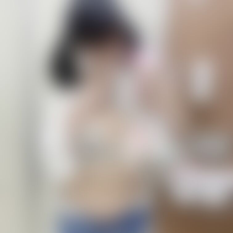 エロ自撮りチャレンジ?
ってやつです!
コンビニのトイレでやってみました👶🏻🤍