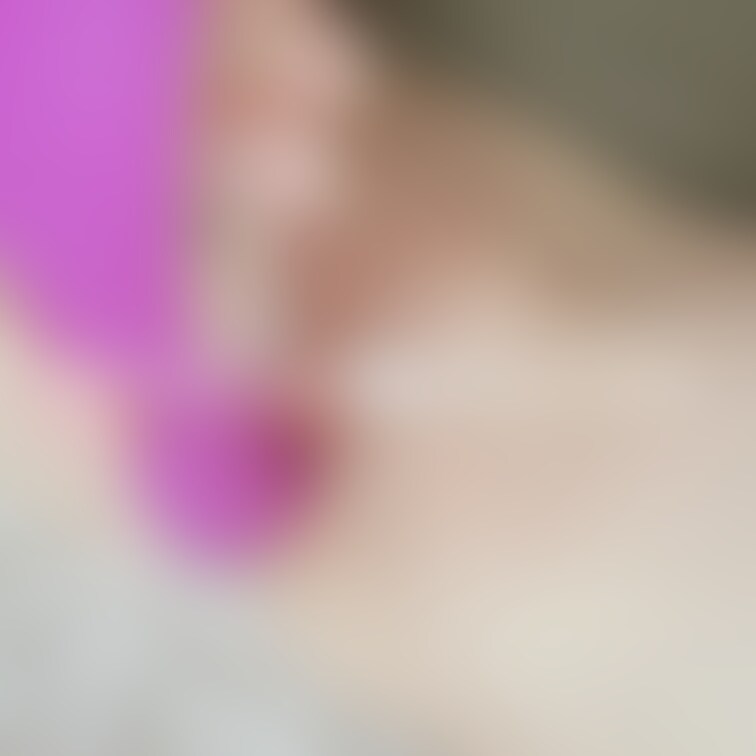 おもちゃの先っぽだけ挿れるのも気持ちいいけど、奥まで挿れるのも好き🥰🍆