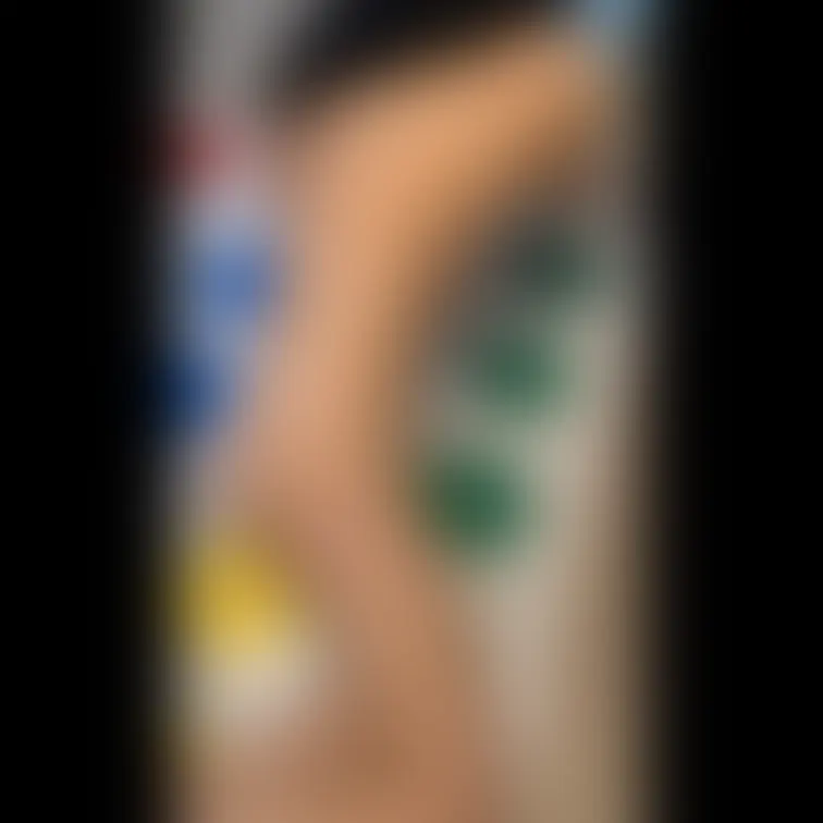 みずきのセミヌード。スマホで撮りました。明るくて巨乳な女子なんで、パーティーも盛り上げてくれそうです。

セクシーア