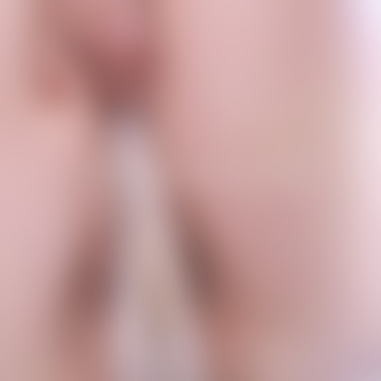 いやらしく濡れたあそこ💖
もっと近くで見てください…🥺💕
舐めてくれたらお汁垂らして喜びます😍