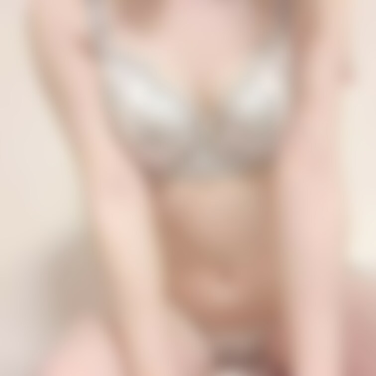 下着見せびらかし動画
紐パン解いたり最後はくぱぁも