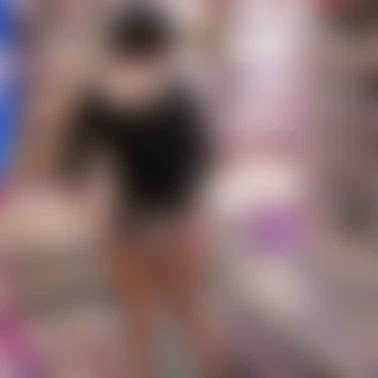 【応援プラン】40代前半の頃の妻haruのアダルトショップ露出撮影
単独さんが撮影しました。