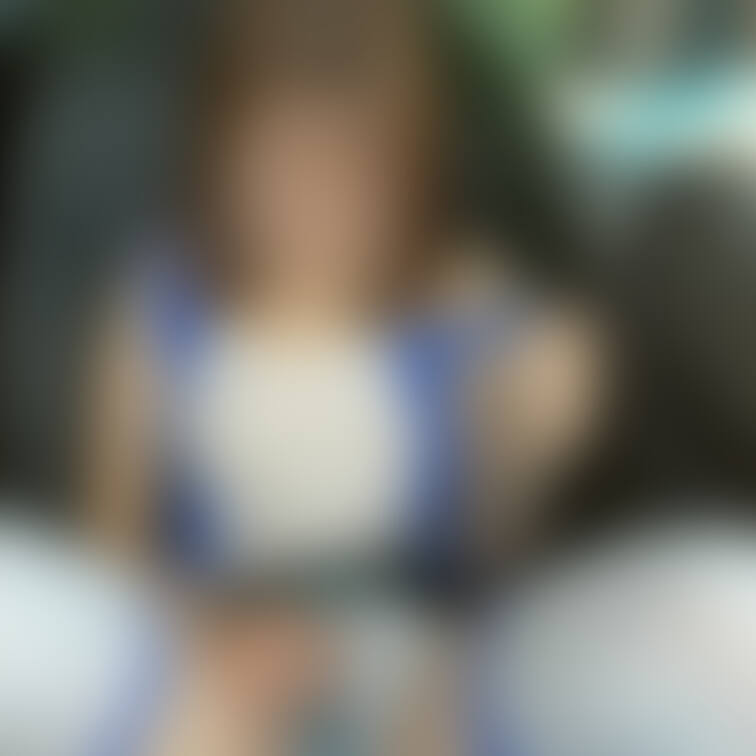 Xの続きです🧡店長さんの指示で貸し出し肉便器として使ってもらう為、知らないおじさんのところへ移動中です😖🧡車内えちえちコ
