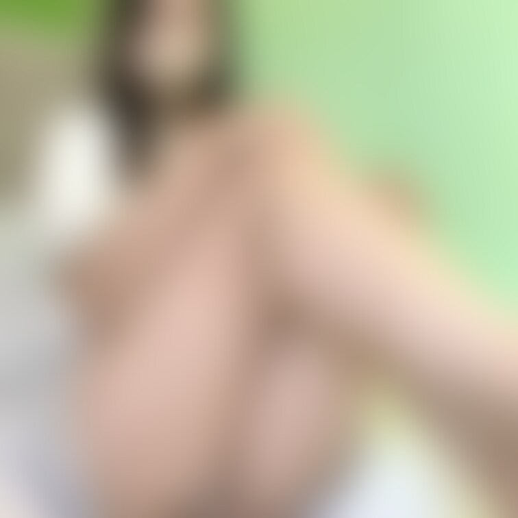 もも裏とお尻ー☺️💕
いつもはお尻正面だけど
たまには裏側も見たいでしょ?🤭
みんなはどっちが好き?☺️
