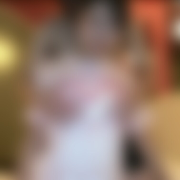 みなさんお元気ですかぁ？
るかりんです♡
おっぱい好きの変態くんに胸揉まれちゃって感じちゃったよ😂😂
乳首も舐めら
