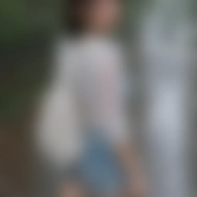突然の雨でビチャビチャ💦ブラしてないから正面向くと乳首透けちゃってる💕