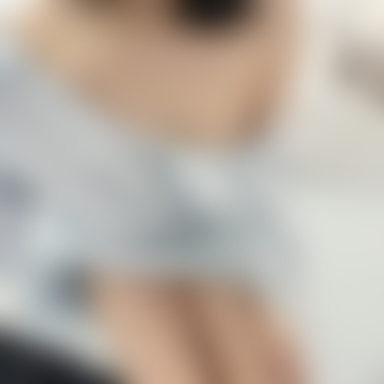 手術着ってこんなにはだけるの…
【みみからのお願い💕】
えっちだと思ってくれた方は
写真下の♡印をポチッと
