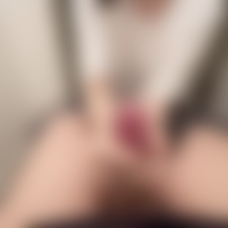 彼がこっそりオナろうとしてたので、乱入して抜いちゃいました🍼私の体調を気に掛けて1人でしようとしてたので、手コキフェラで