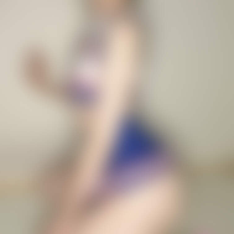 短すぎてお尻まるだし・・・恥ずかしいけど見てね?