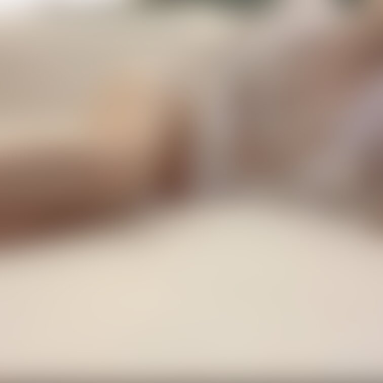 先日、お泊まりに行った時の写真です♪
乳首が大きいから、乳首カバーが浮いちゃってました・・・