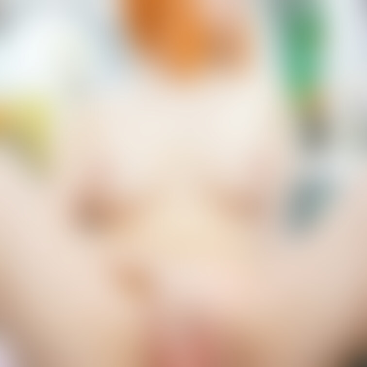 M字開脚のお○○○さん🧡おっぱいver.