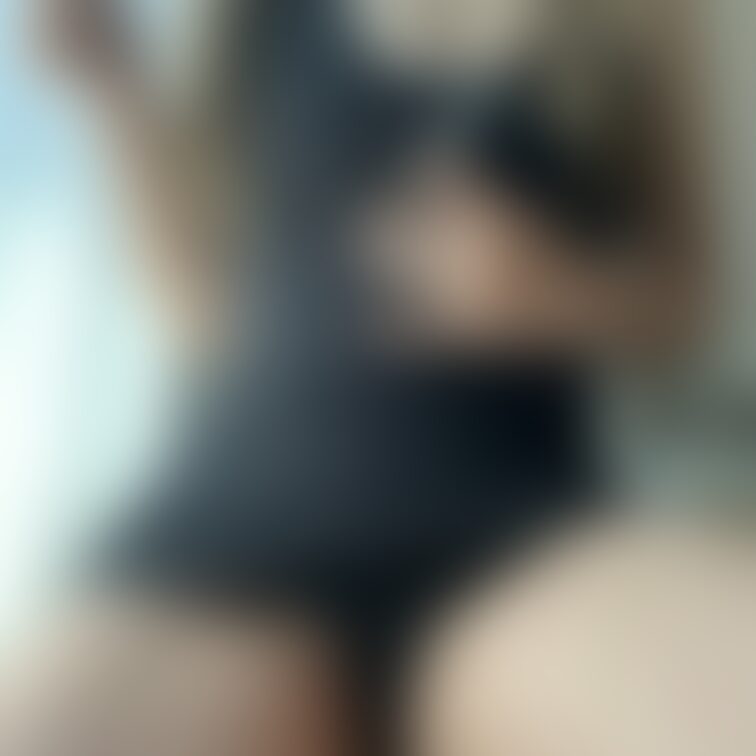 パンチラにパンツをぐいぐい食い込ませた自撮り💗
トレーニングウェア姿のエロ動画→ https://myfans.jp/