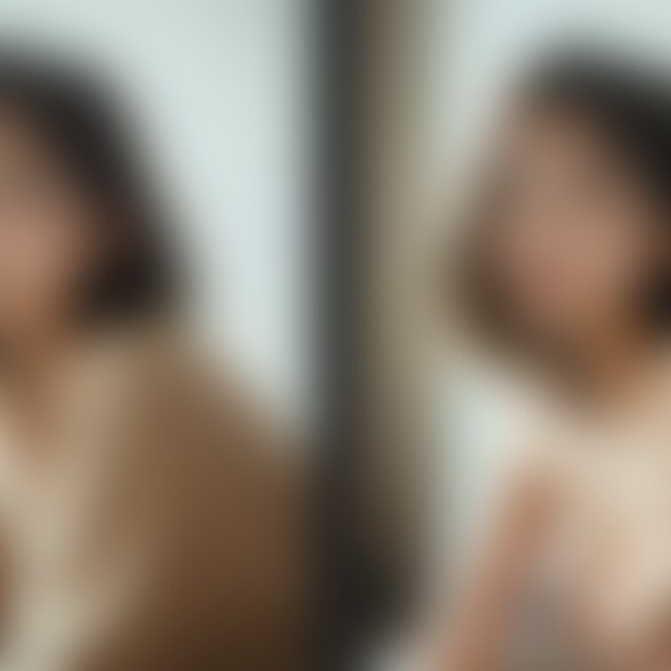 着衣と脱衣を並べた画像です。画像№1060