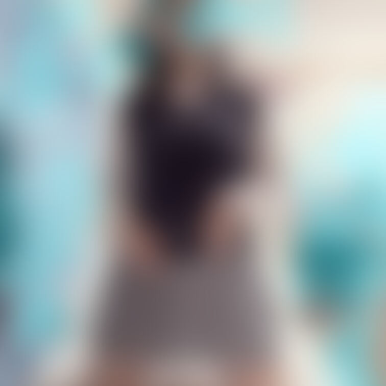 制服コス💓💓
ぱんつ見せてくれる同級生どう？笑笑
