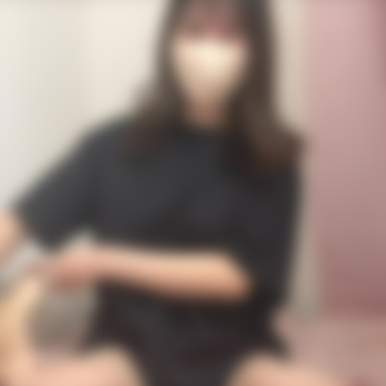 フェラ動画だけでしたが、夜中れいちゃんに誘われハメ撮りするつもりはありませんでしたが途中から動画を撮りましたのでフェラ動