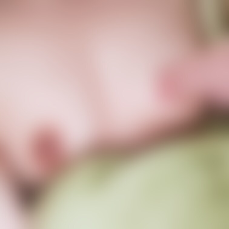 気付いたら左乳首に元気なお毛々が生えていて恥ずかしかったのでヌいちゃいました🥺
