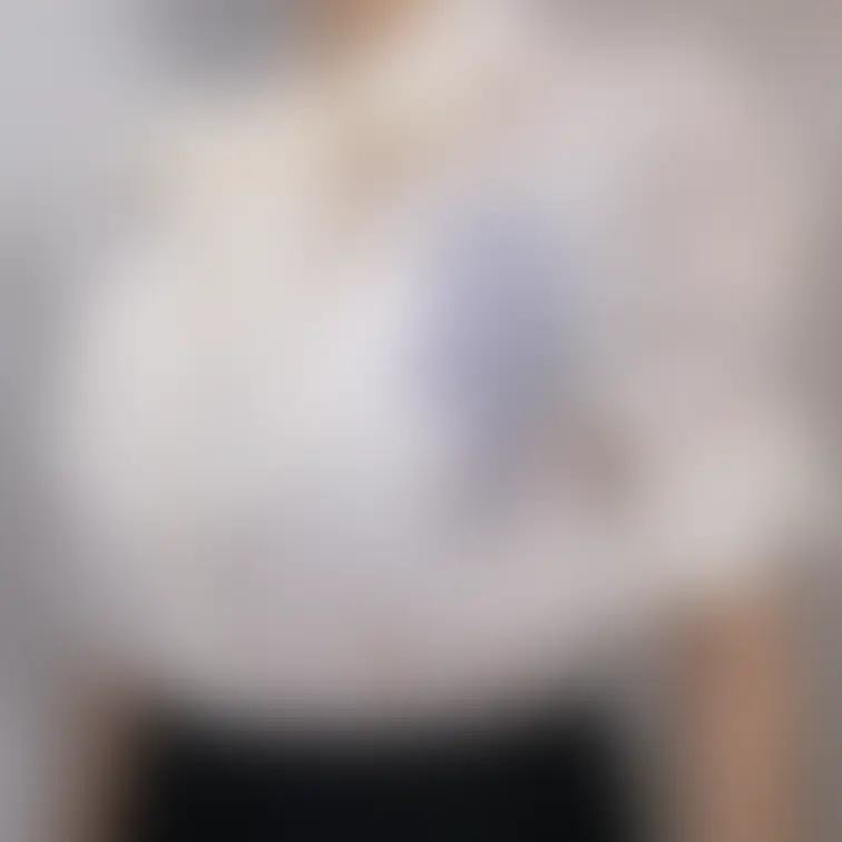 ブラジャーが透けて見える清楚な服装🌸