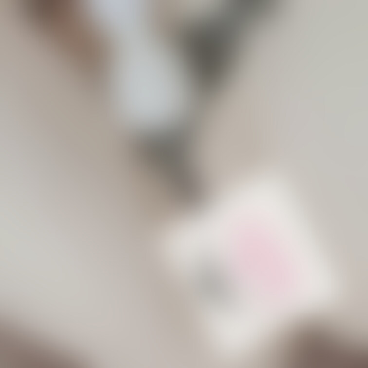 パールが、、くい込んでエッチ🤍💗❤️
パールごと舐めて ✨

薄々なモザイクは別プランに載せてるよっ🫵🏻💕