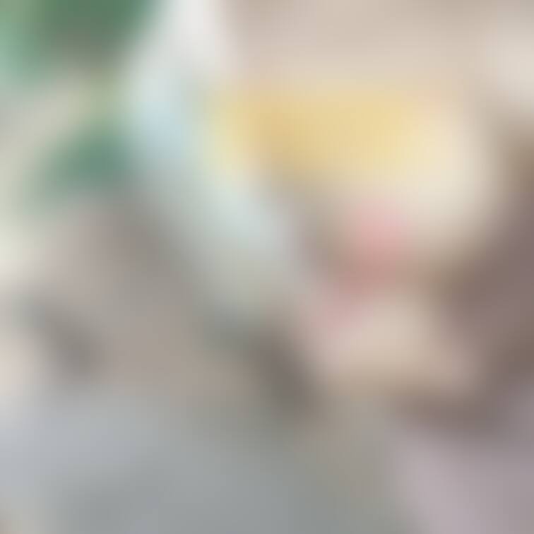 🥰Smileぷらん🥰

お外でおっぱい出てきたよ(♡´▽`♡)風が当たって気持ちいい～！！ちょっと自転車乗ってる人に